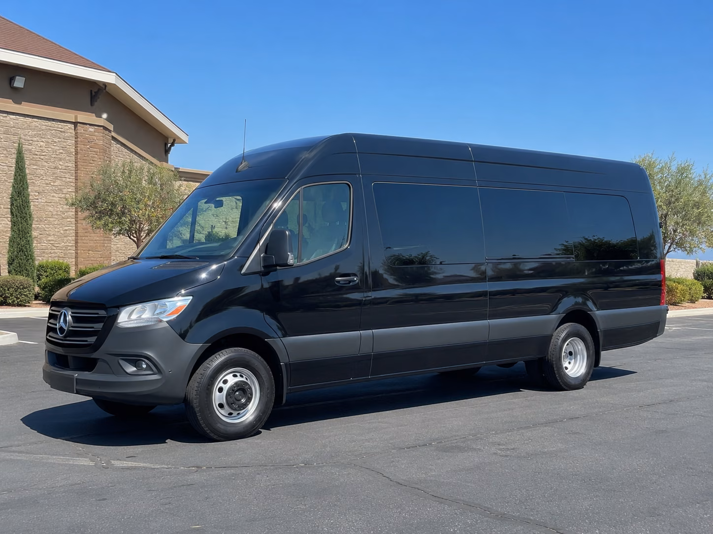 easily book transportation for your next bachelor or bachelorette party 1