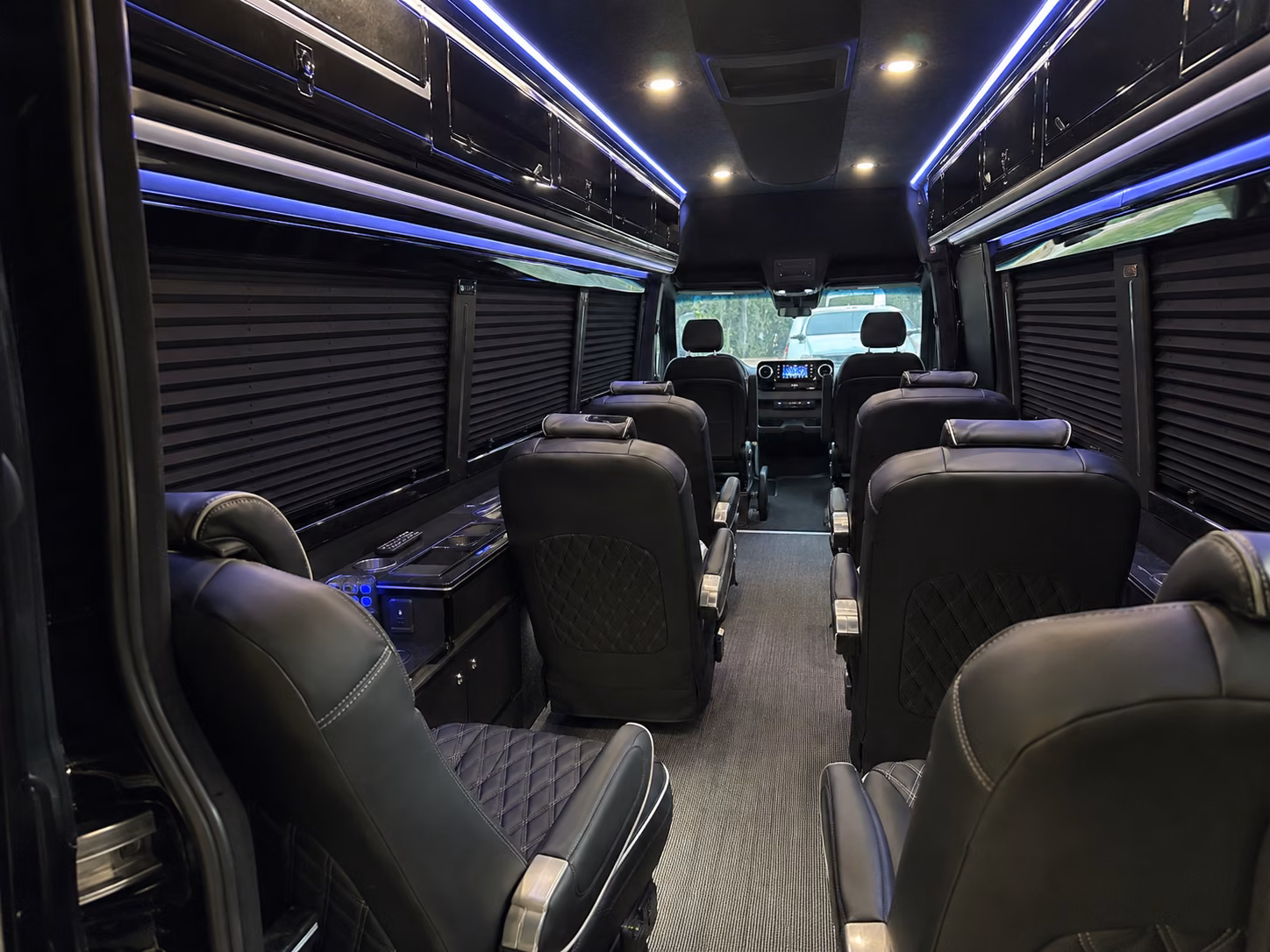 easily book transportation for your next corporate event 1