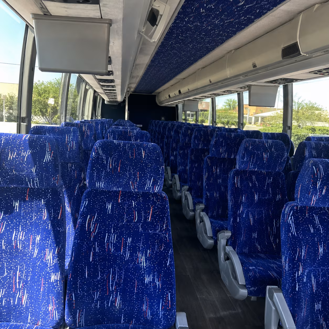 easily book transportation for your next prom 1