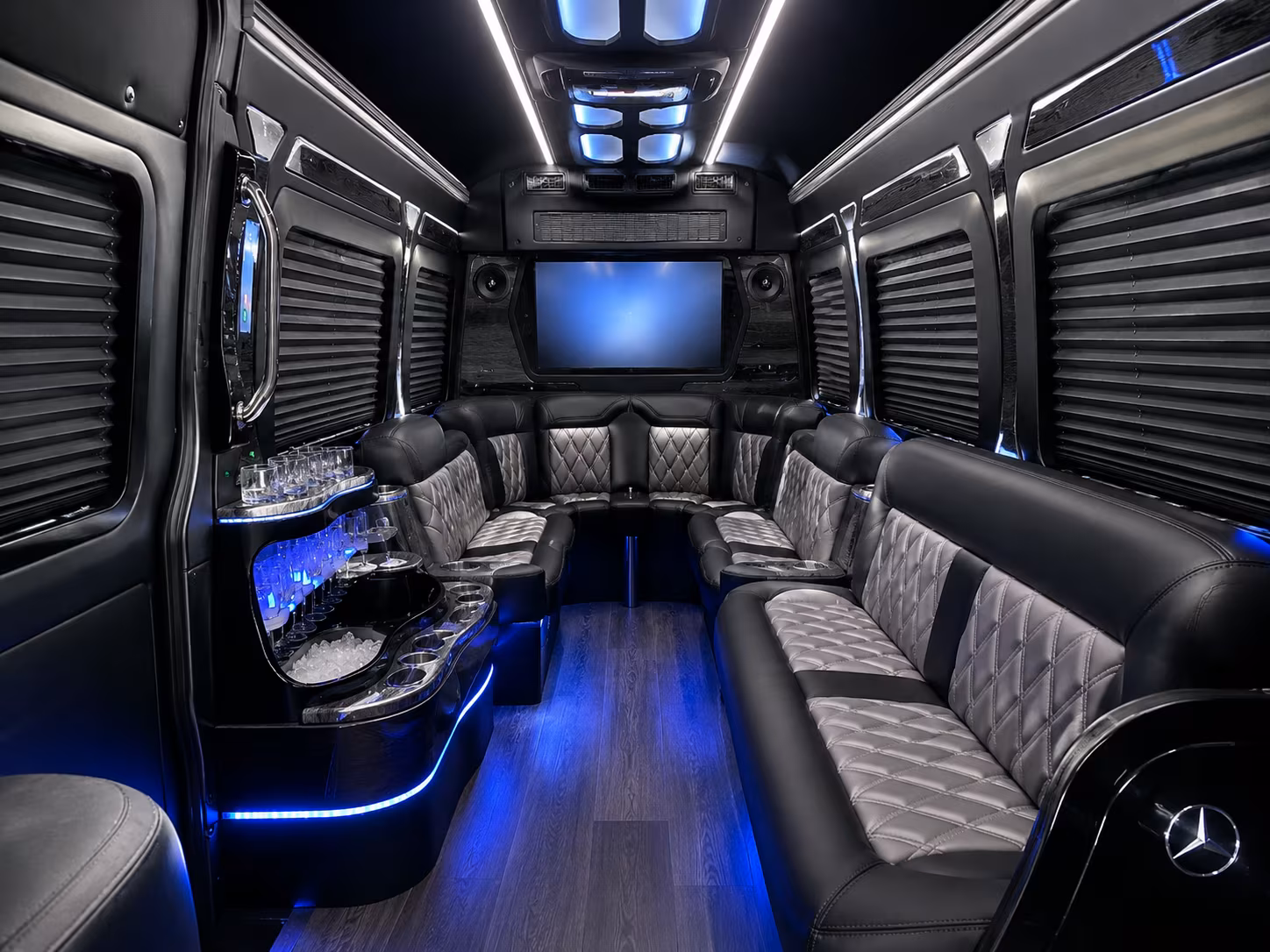 easily book transportation for your next prom 3
