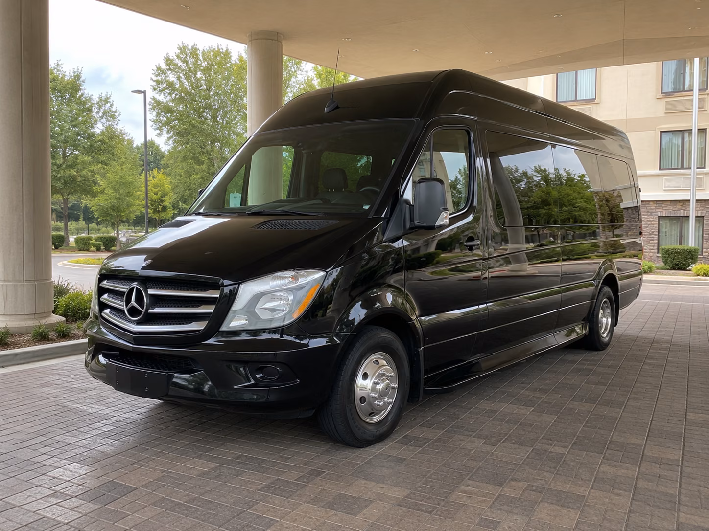 easily book transportation for your next wedding 1