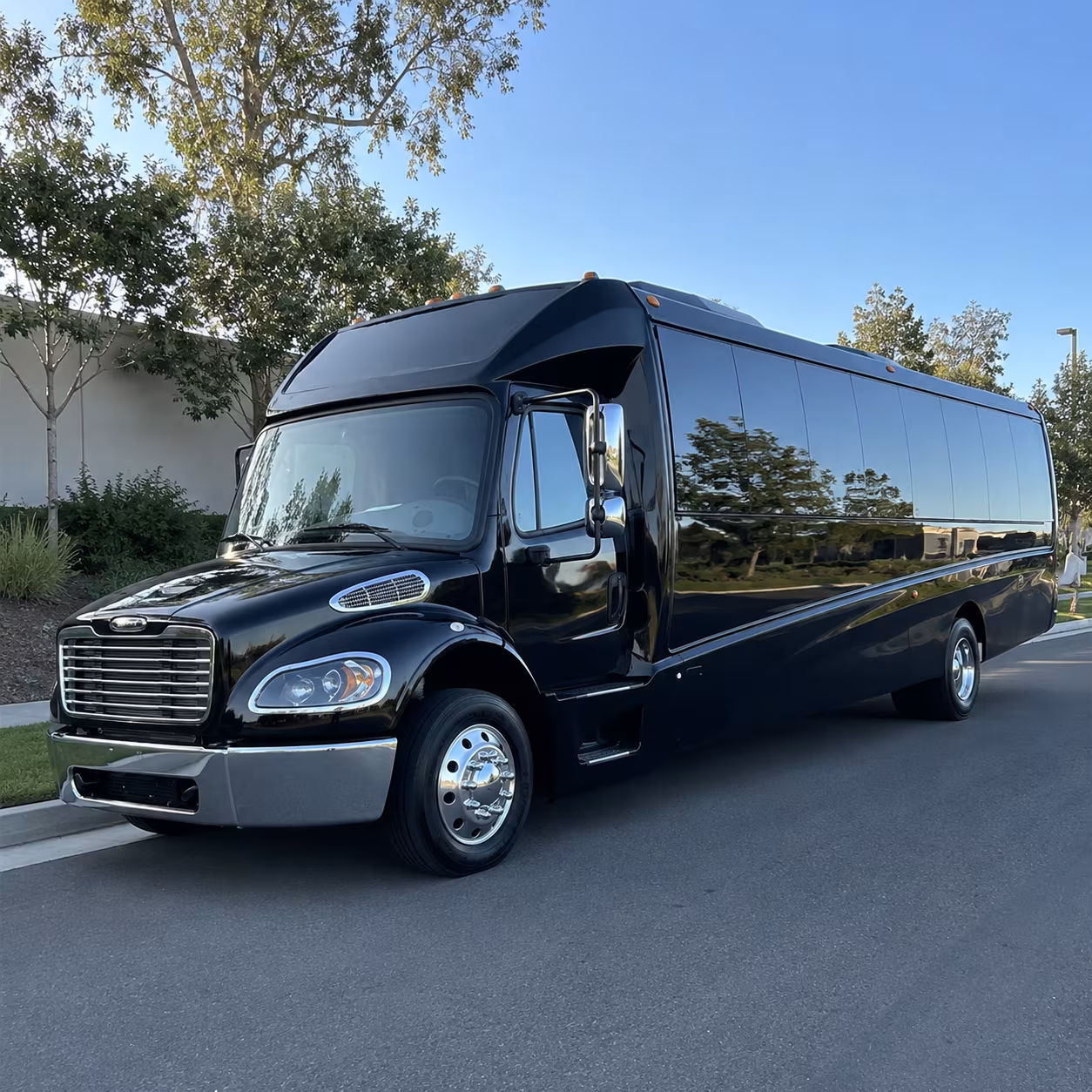 jurupa valley 25 passenger minibus